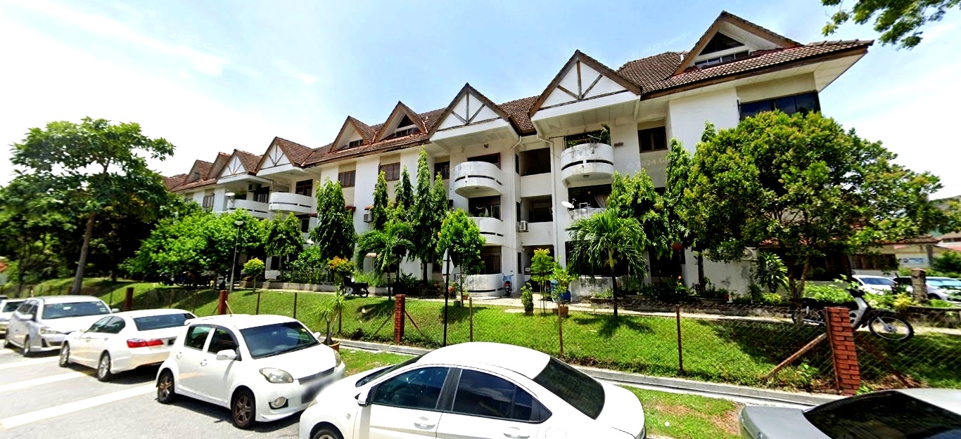 Mutiara Court